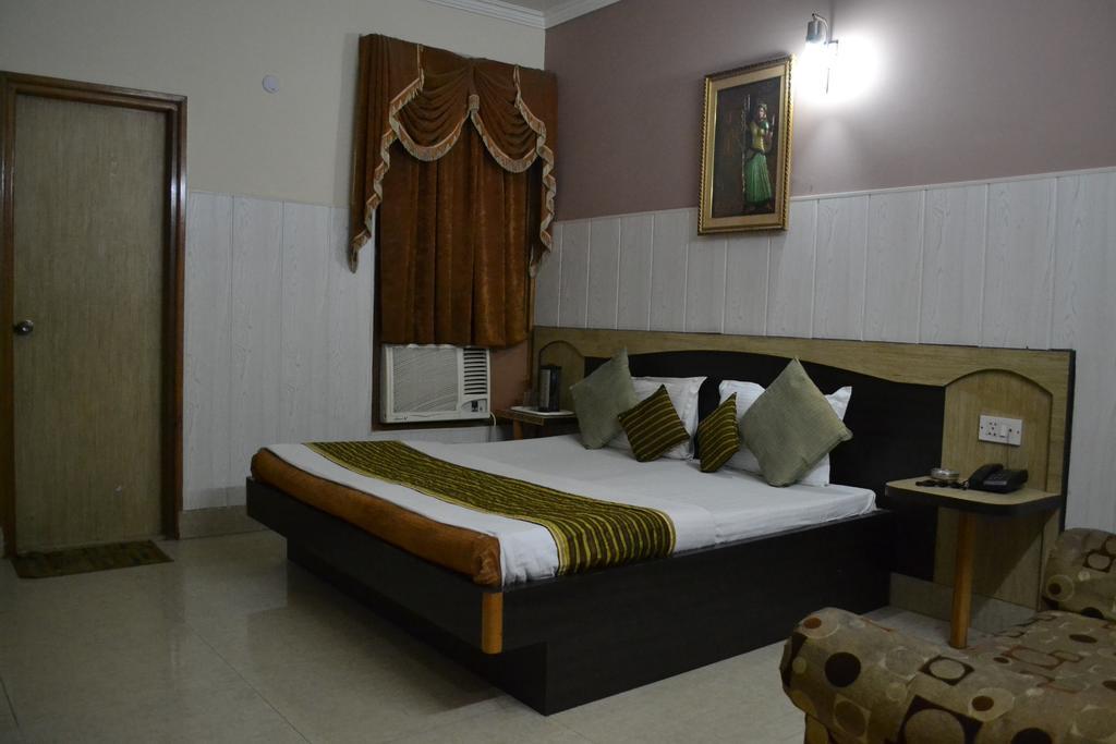קטרה Hotel Atithi International חדר תמונה