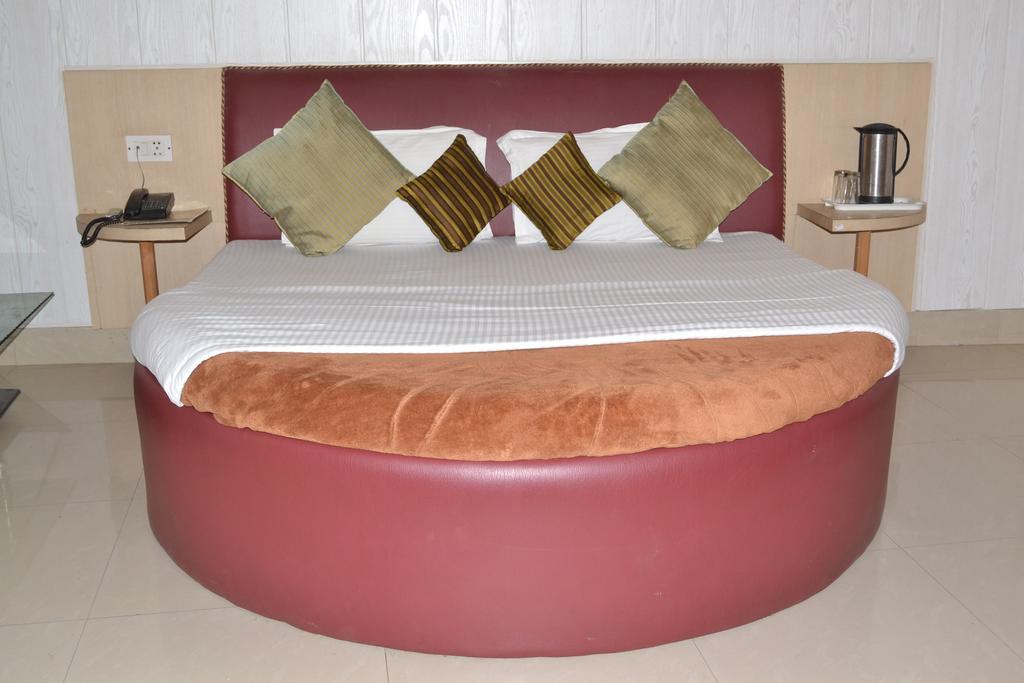 קטרה Hotel Atithi International חדר תמונה